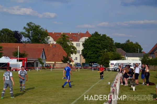 Sportplatz am Schloß - Großkmehlen