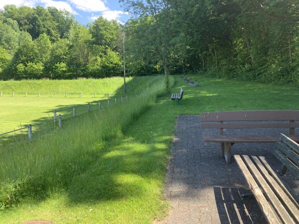 Sportplatz Hermannsbühl - Hirzenhain-Merkenfritz