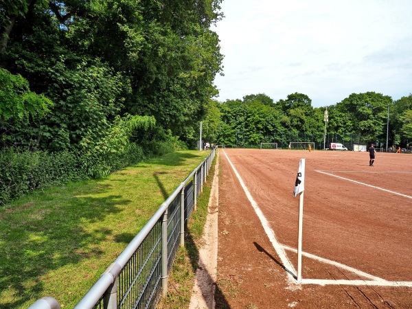 Sportplatz an der Mühle - Neukirchen-Vluyn-Rayen