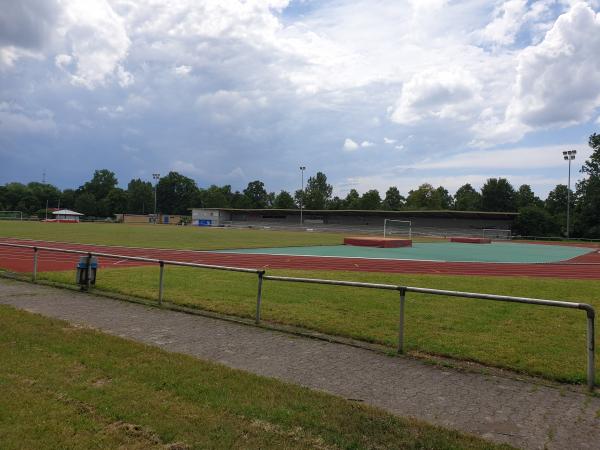 Carl-Heinz-Reiche-Stadion im Sportzentrum Werreanger - Lage/Lippe