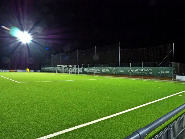 Sportplatz Staelsmühler Straße - Wermelskirchen-Dhünn