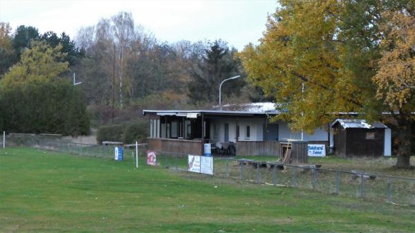 Sportplatz Im Großen Moore - Braunschweig-Bienrode