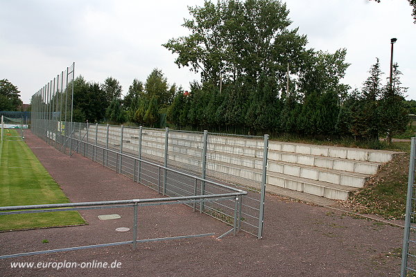 Platzanlage Bahnhofstraße - Völpke