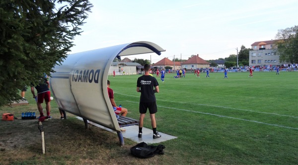 Štadión TJ Slovan Čeľadice - Čeľadice