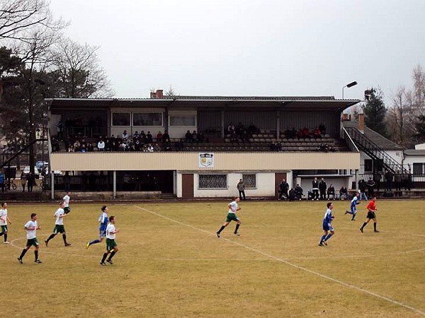 Stadion der Hüttenwerker auf den Sportanlagen Waldstraße - Eisenhüttenstadt