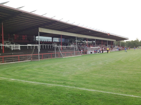 Oststadtstadion der Bezirkssportanlage Bothfeld - Hannover-Bothfeld