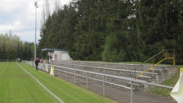 Stade Rue Denis Netgen - Schëffleng (Schifflange)