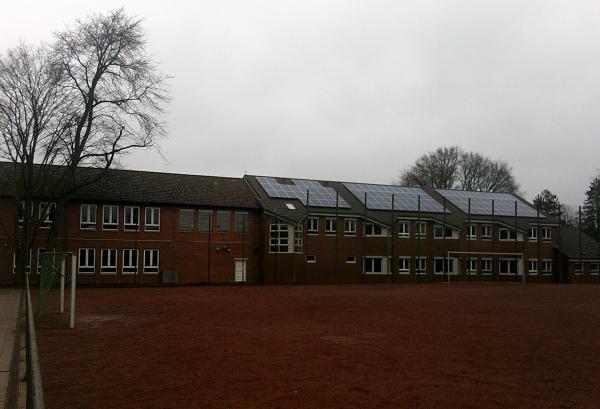 Sportplatz Ernst-Barlach-Gemeinschaftsschule - Wedel