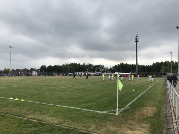 Uhlenbergstadion - Birken-Honigsessen