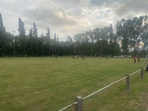 Sportplatz am Bürgerhaus 2 - Liebenau/Hessen-Ersen
