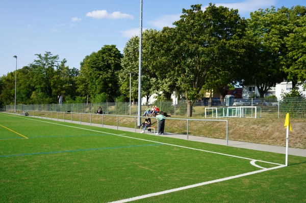 Sportanlage Hertzstraße - Siemensstadion Nebenplatz - Karlsruhe-Nordweststadt
