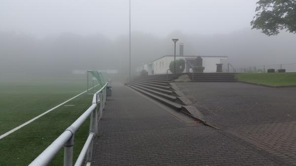 Sportanlage Freudenberg Platz 2 - Wuppertal-Grifflenberg