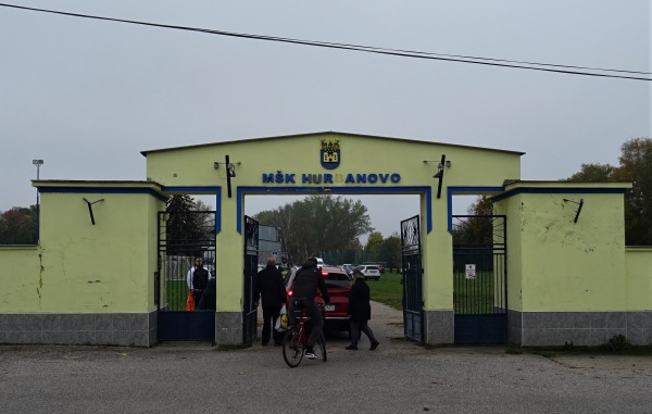 Futbalový štadión Hurbanovo - Hurbanovo