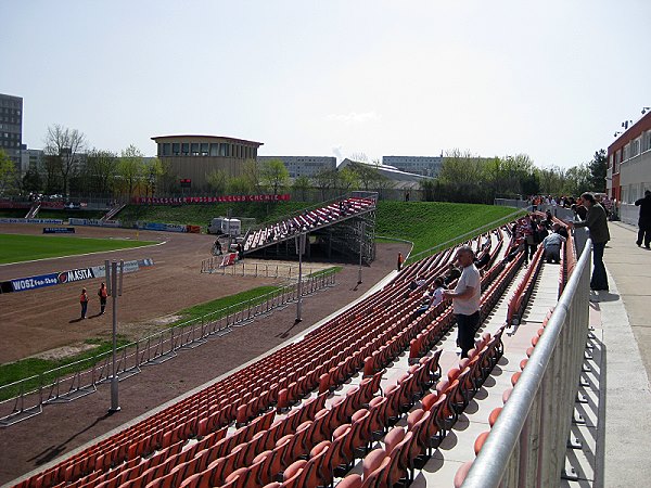 Stadion im Bildungszentrum  - Halle/Saale-Neustadt