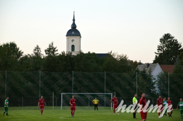 Stadion des Friedens - Roßwein-Niederstriegis