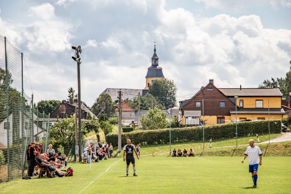 Sportanlage Schulsiedlung Neuer Platz - Großhartmannsdorf