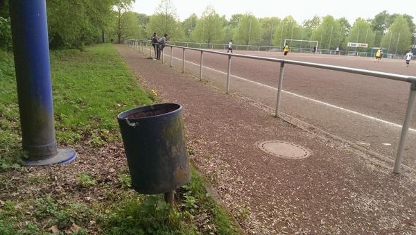 Bezirkssportanlage Im Emscherbruch Platz 2 - Gelsenkirchen-Resse