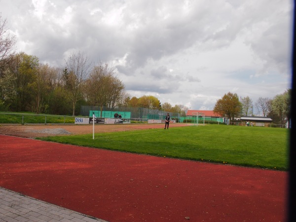 Stadion Auf der Höh - Büren/Westfalen-Steinhausen