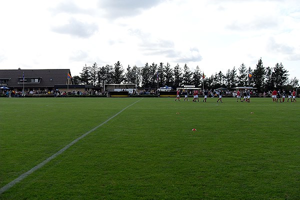 Niko-Nissen Stadion - Risum-Lindholm