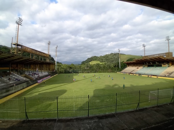 Estádio de Los Larios - Xerem, RJ