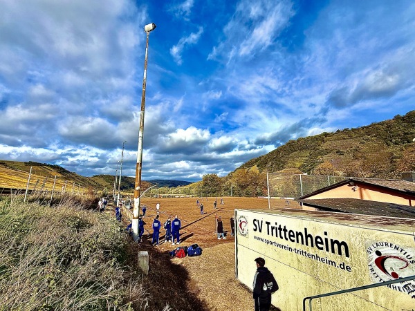 Sportplatz an der B53 - Trittenheim