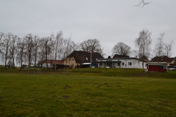 Sportplatz am See - Kloster Tempzin-Langen Jarchow