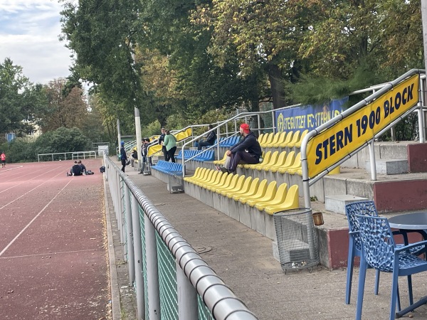 Sportplatz Schildhornstraße - Berlin-Steglitz