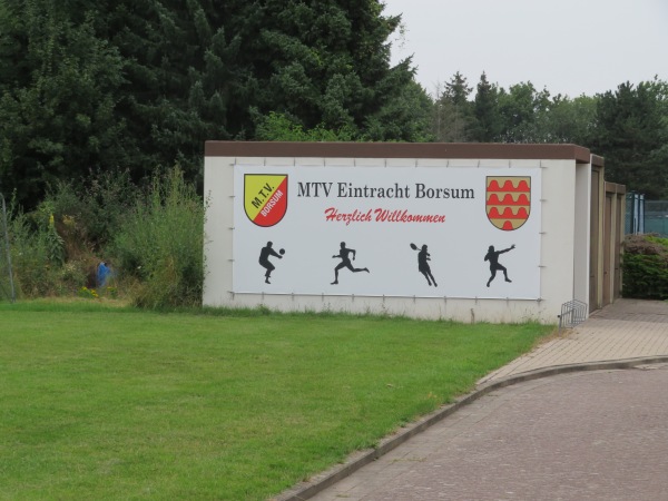 Sportplatz am Ortsrand - Harsum-Borsum