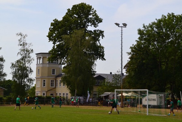 Sportplatz Am Park - Wolmirsleben