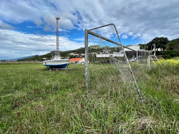 Campo de Futebol da Calheta de Nesquim - Calheta de Nesquim, Ilha da Picos, Açores