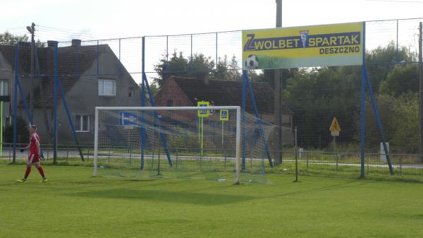 Boisko w Deszczno - Deszczno