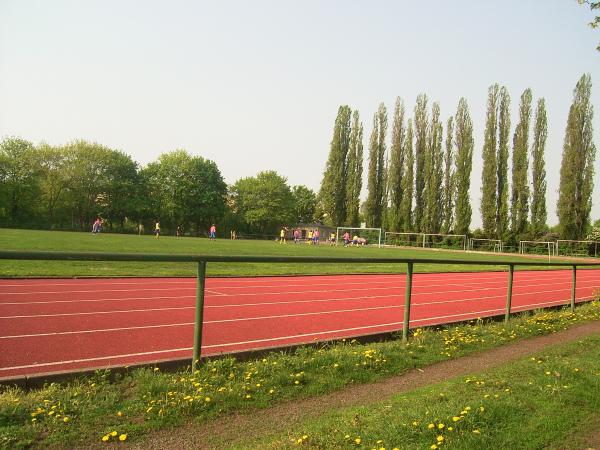 Hanne-Sobek-Sportanlage Platz 2 - Berlin-Wedding