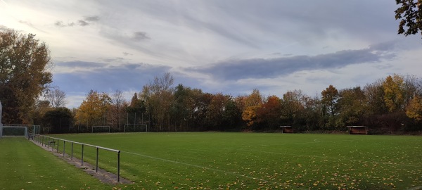 Helmut-Simnack-Stadion B-Platz - Laatzen-Grasdorf