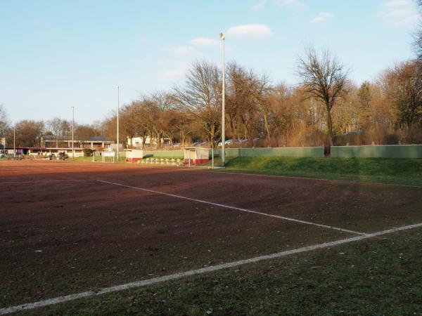 Revierparkstadion am Mattlerbusch - Duisburg-Röttgersbach