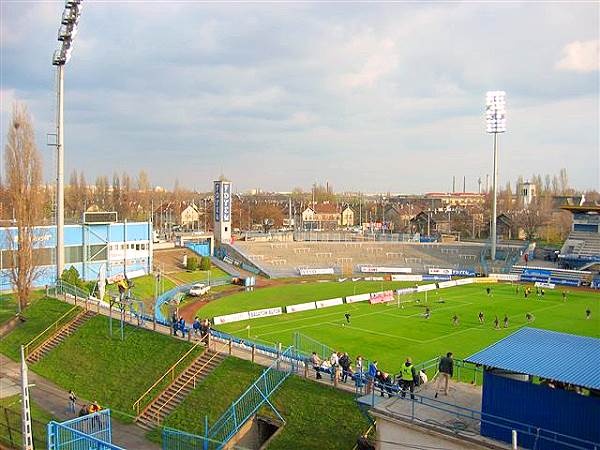Hidegkuti Nándor Stadion (alt) - Budapest