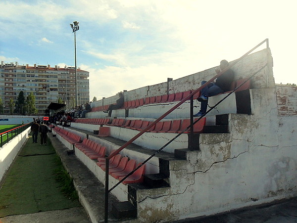 Estádio Francisco Lázaro - Lisboa