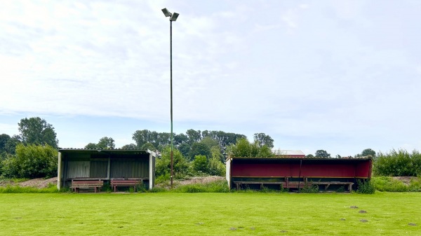 Sportplatz Alte Landstraße - Helse