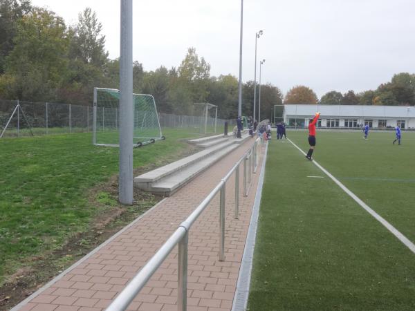 Gerhard-Oswald-Stadion Nebenplatz - Gimbsheim