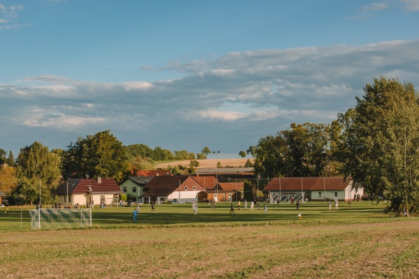 Sportplatz Plothen - Plothen