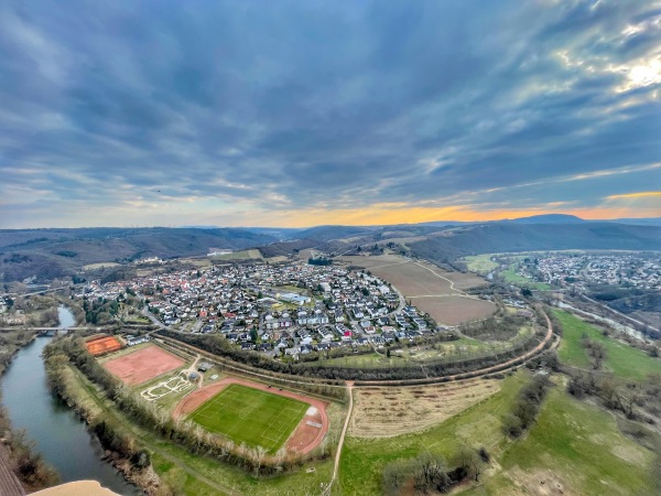 Sportanlage Blick auf den Rotenfels - Bad Münster/Stein-Ebernburg