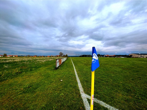 Gipfelstadion - Böhen