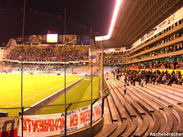 Estadio Rodrigo Paz Delgado - Quito