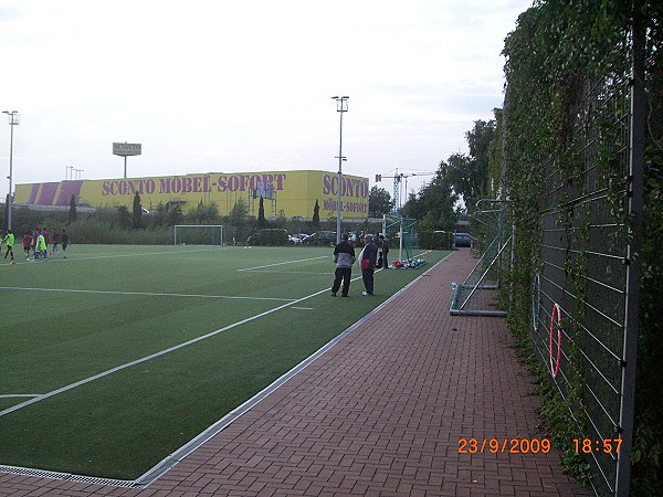 Jubiläumssportplatz - Berlin-Neukölln