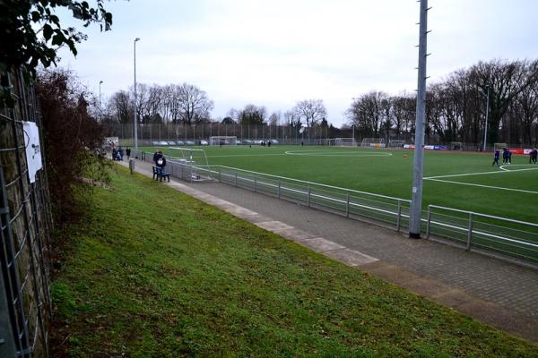 Sportplatz Neuhaus - Ratingen-Hösel