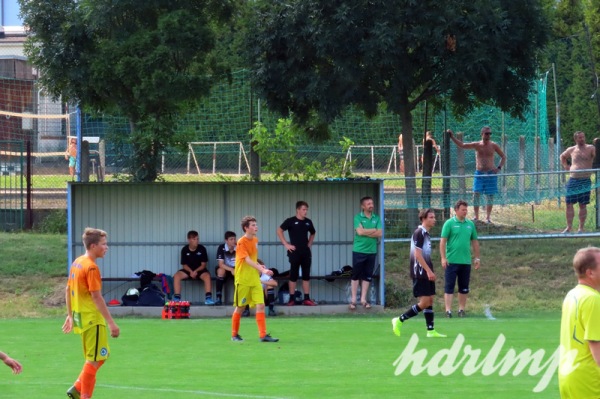 Fotbalový a lehkoatletický stadion Hustopeče hřiště 2 - Hustopeče