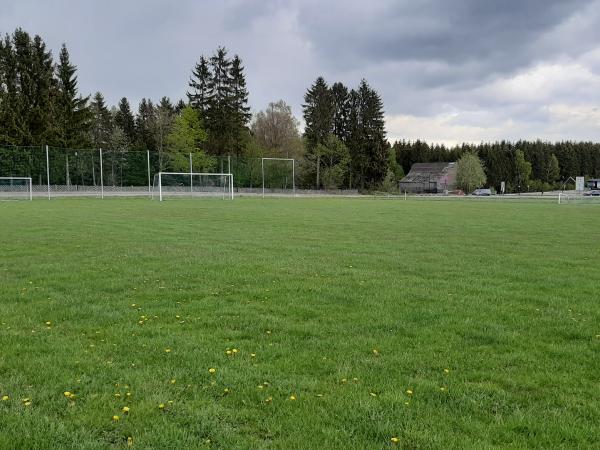 Sportplatz Thumer Straße 2 - Geyer