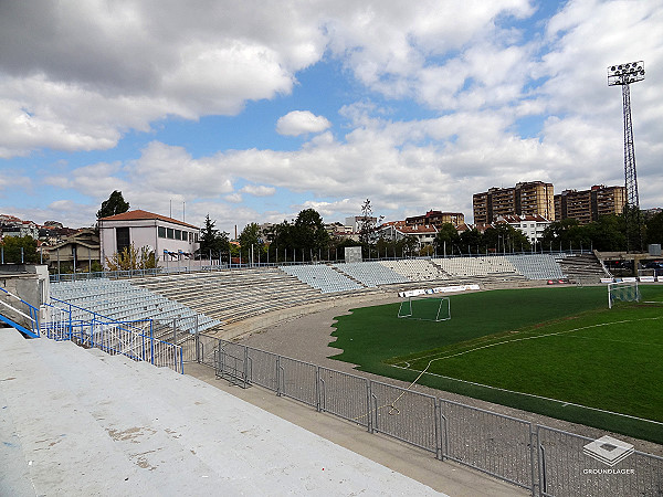 Stadiumi Fadil Vokrri - Prishtinë (Pristina)