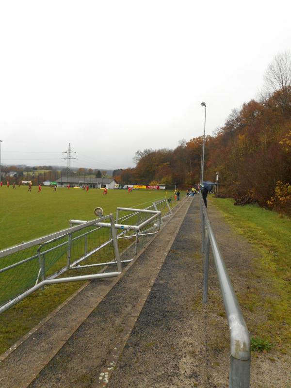 Sportplatz Nelkenstraße - Montabaur-Eschelbach