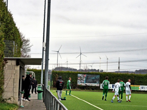 Husarenstadion Nebenplatz - Ense-Bremen