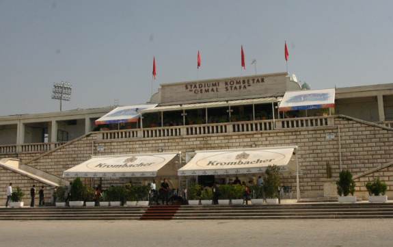 Stadiumi Kombëtar Qemal Stafa - Tiranë (Tirana)